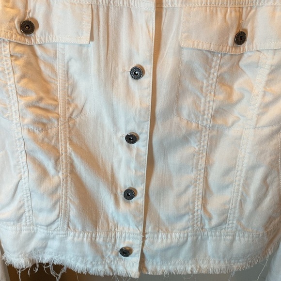 Marrakech ( Anthropology) size medium white Frey jean jacket. Light cotton - Picture 2 of 7